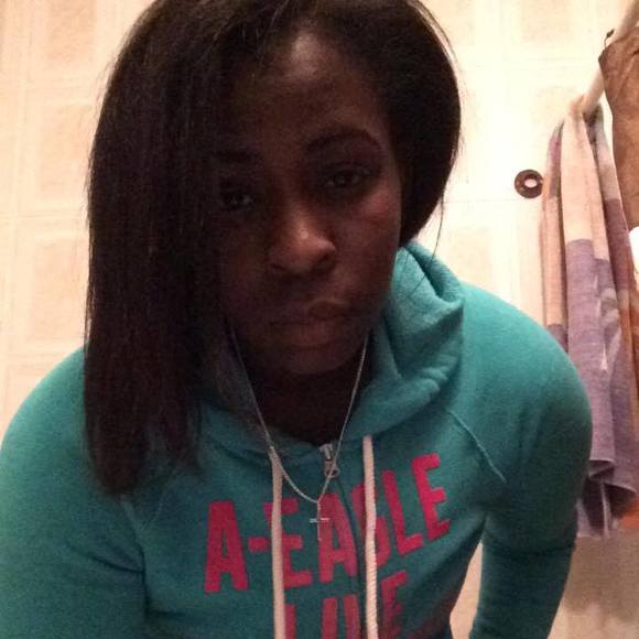 Meet your Posher, Carla - Picture 1 of 1